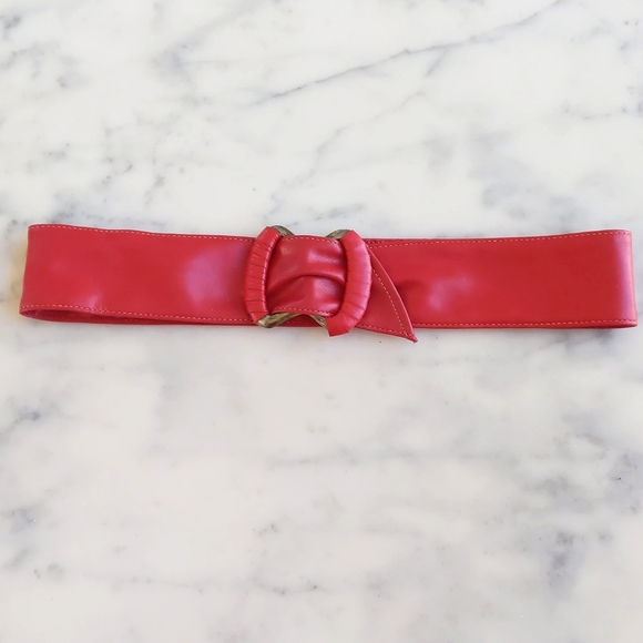 Vintage Red Leather Belt with with Lining and Brass Buckle. - Picture 2 of 5